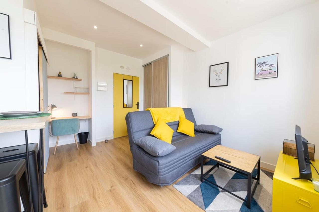 Ferienwohnung Le Yellow, Studio Renove, Tout Confort, Jardin Saint-Jacques-de-la-Lande Exterior foto