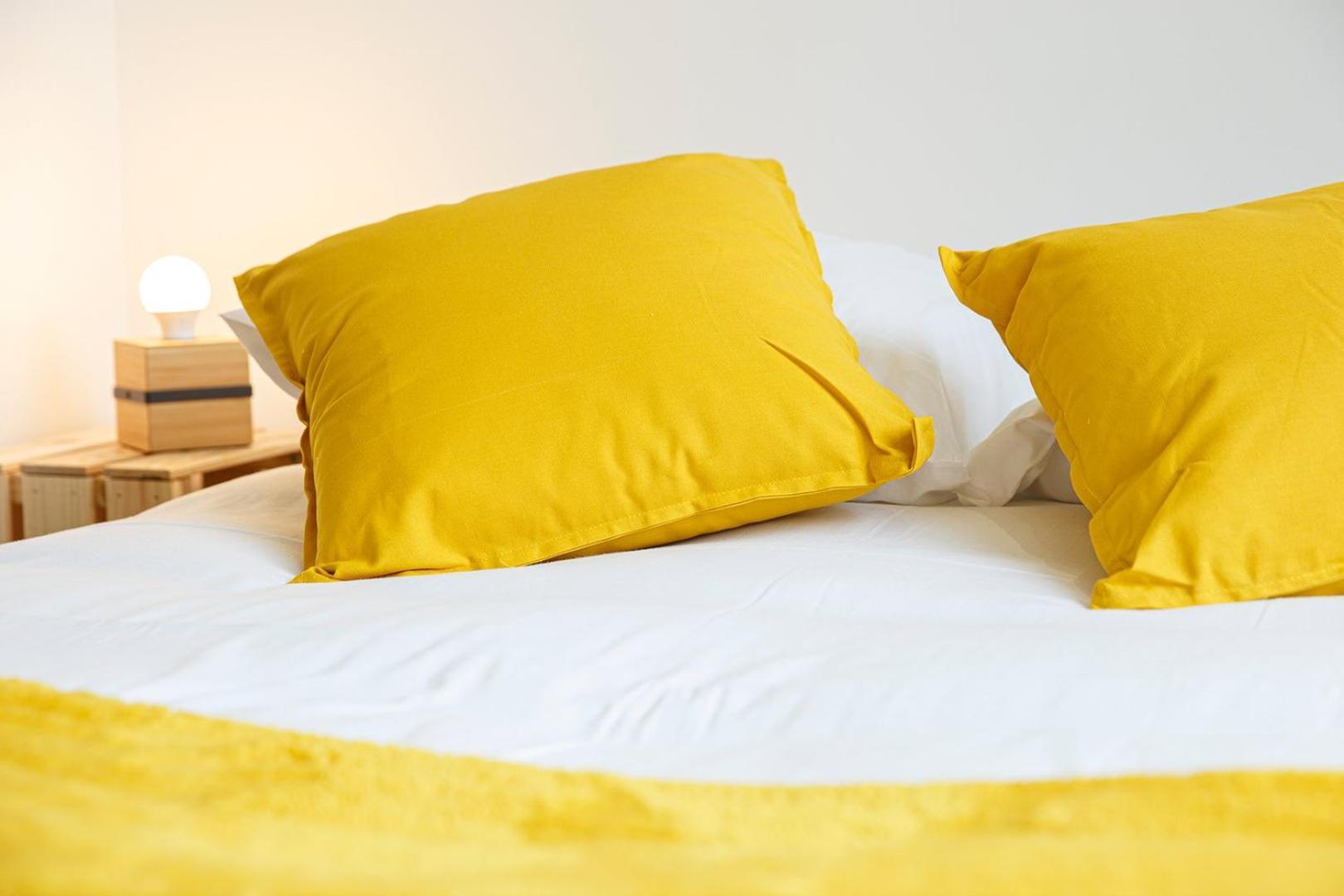 Ferienwohnung Le Yellow, Studio Renove, Tout Confort, Jardin Saint-Jacques-de-la-Lande Exterior foto